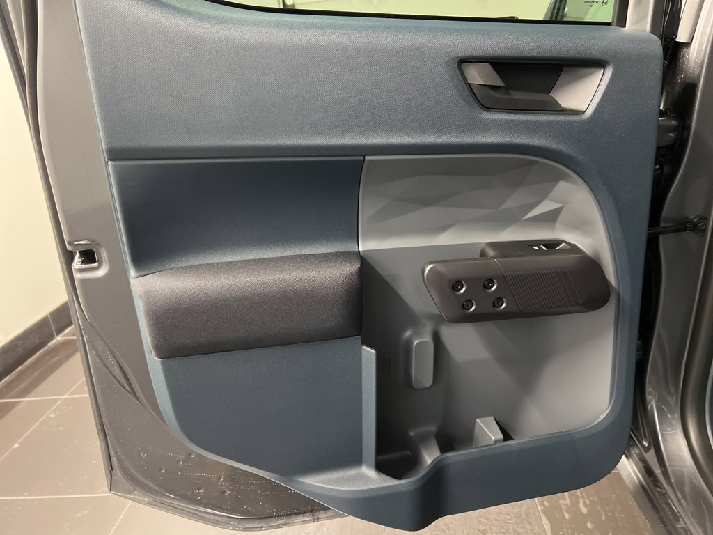 New 2026 Ford Maverick XL image 28