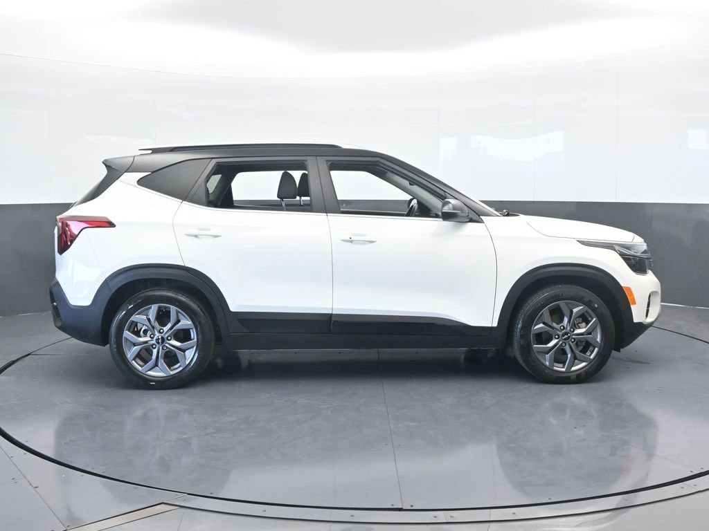 Used 2024 Kia Seltos S image 7