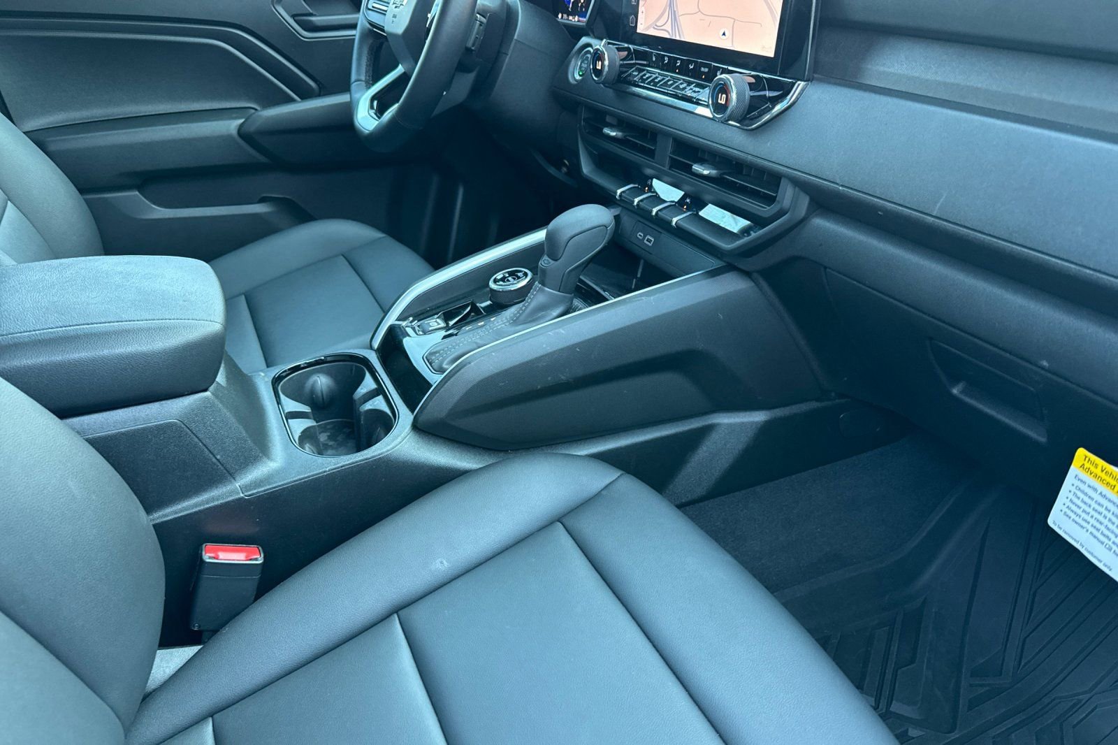 Used 2025 Chevrolet Colorado Trail Boss image 16