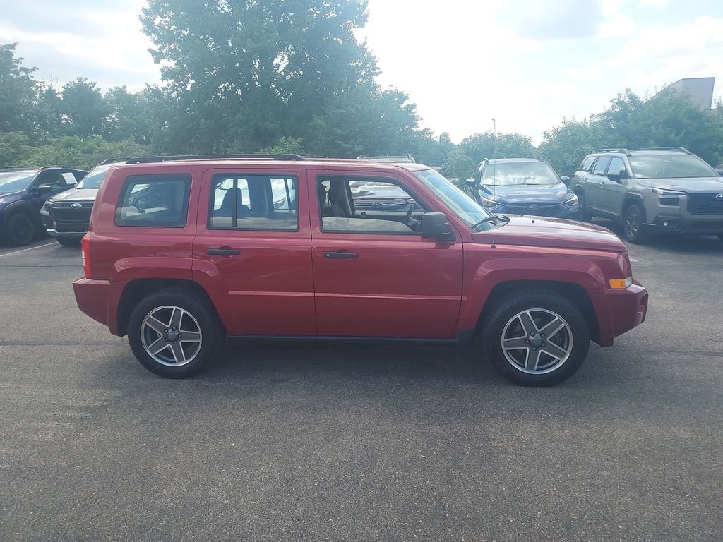 Used 2010 Jeep Patriot Sport w/ Tire & Wheel Group AWD/4WD image 8