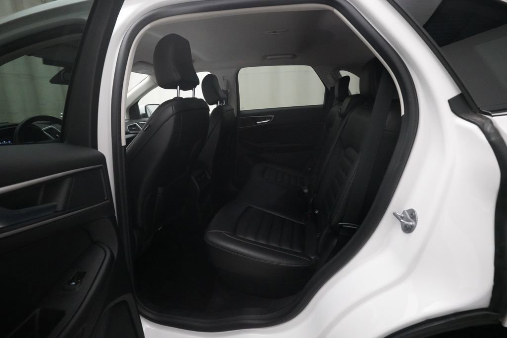 Used 2023 Ford Edge SEL w/ Convenience Package AWD/4WD image 16
