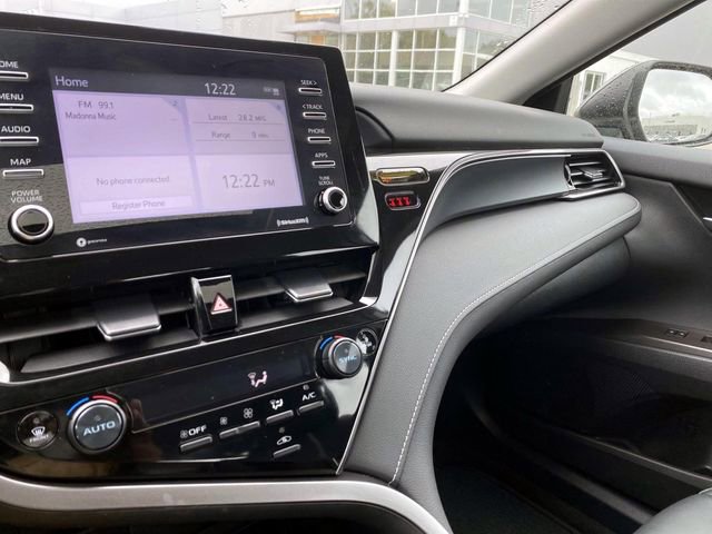 Used 2024 Toyota Camry SE w/ Cold Weather Package AWD/4WD image 30