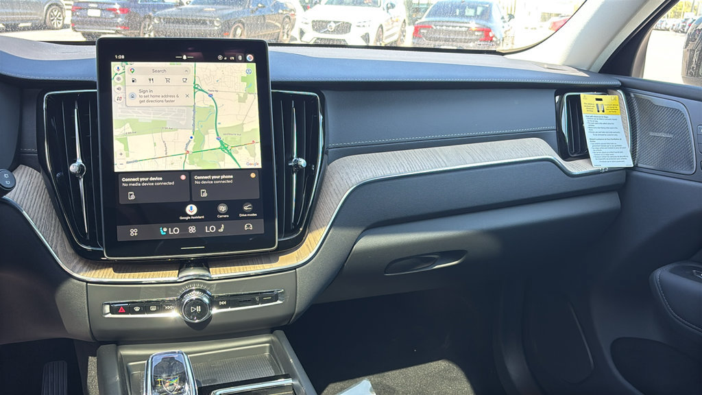 New 2027 Volvo XC60 B5 Ultra AWD/4WD image 8