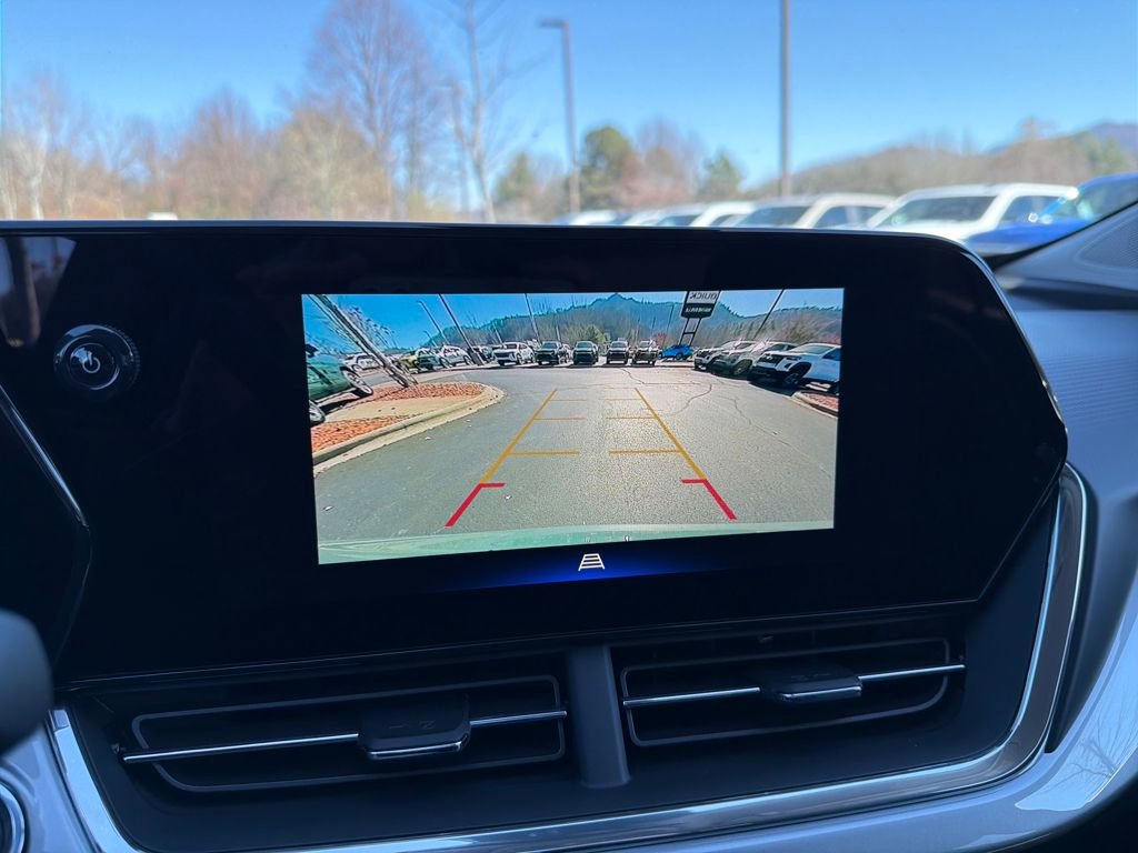 New 2025 Chevrolet Trax LT w/ Driver Confidence Package image 22