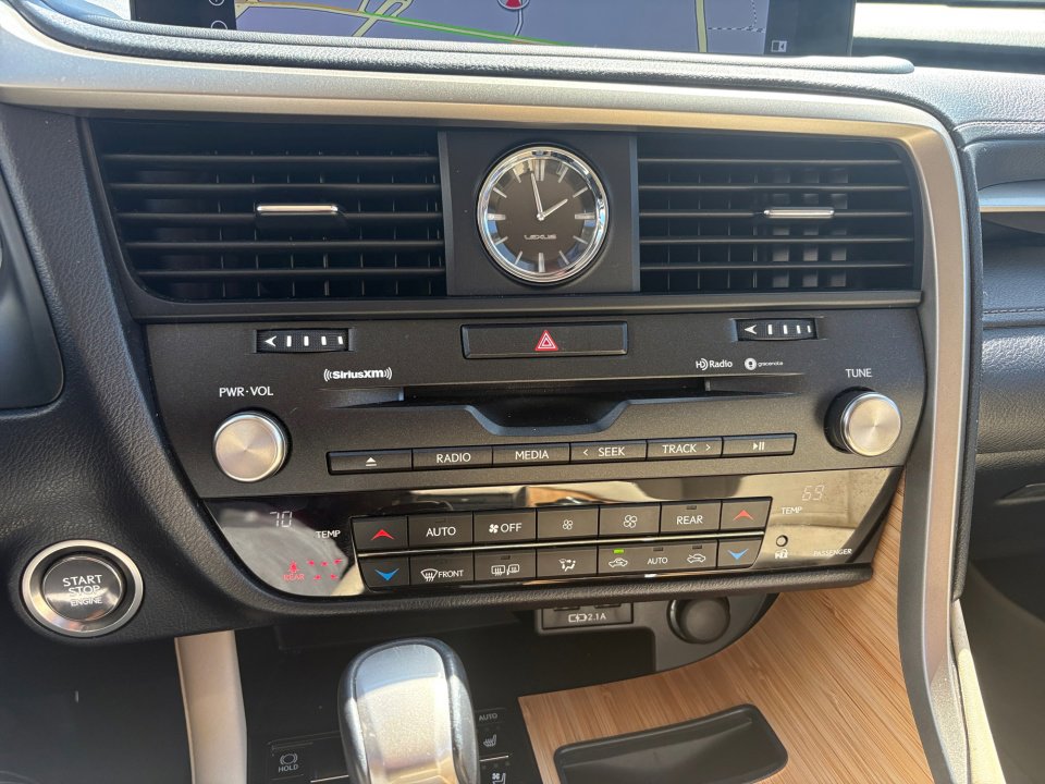 Used 2022 Lexus RX 350L FWD w/ Premium Package image 20