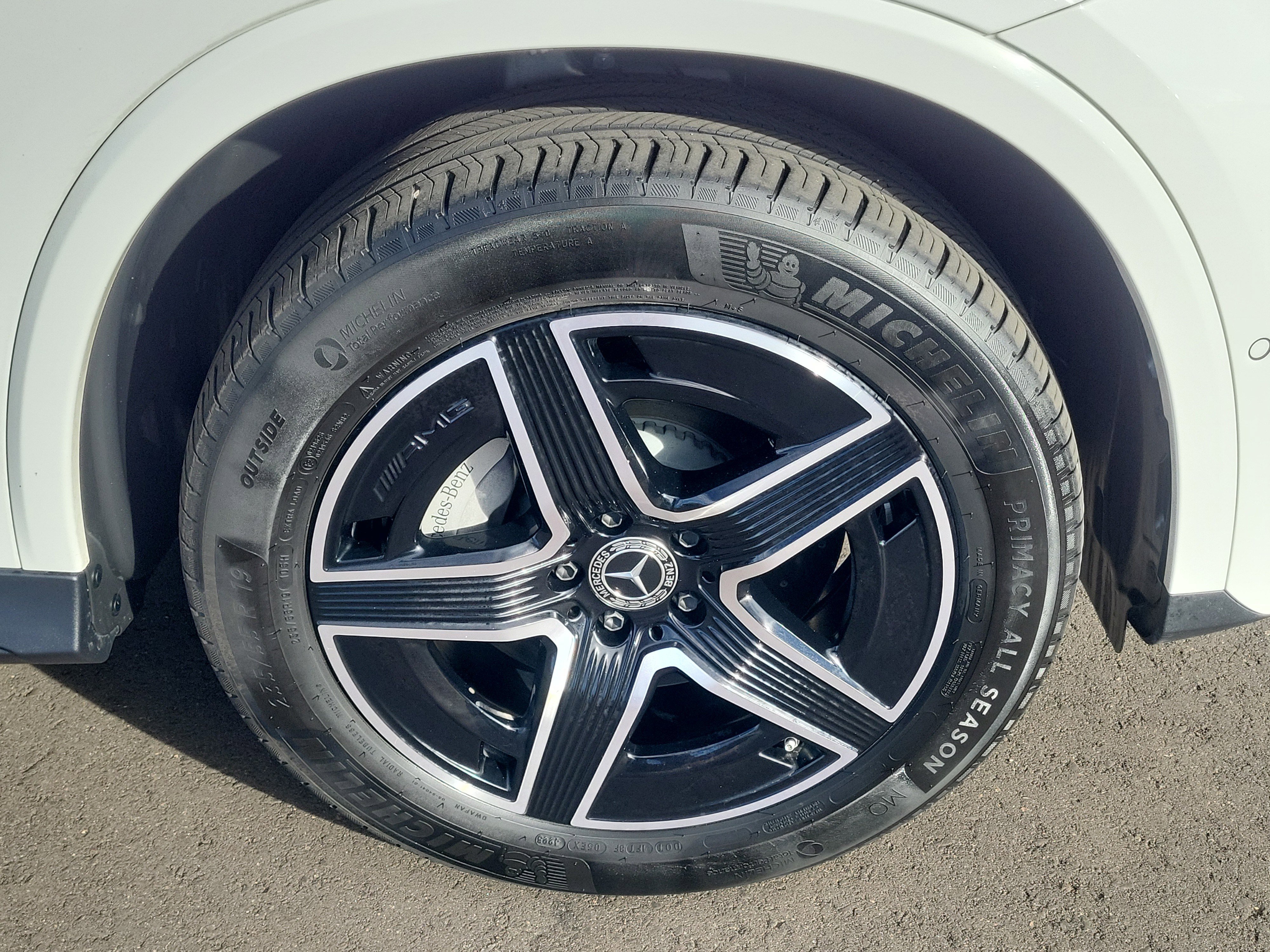 Used 2024 Mercedes-Benz GLC 300 4MATIC image 8