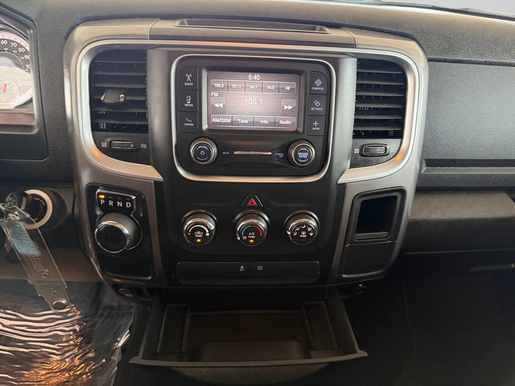 Used 2022 RAM 1500 Classic SLT RWD image 11