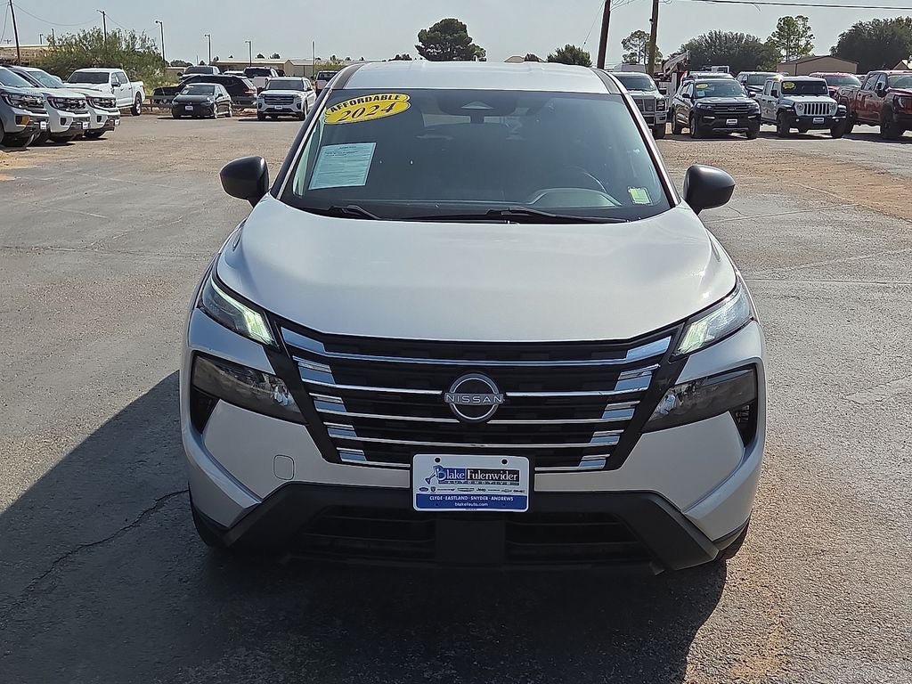 Used 2024 Nissan Rogue S AWD/4WD image 8