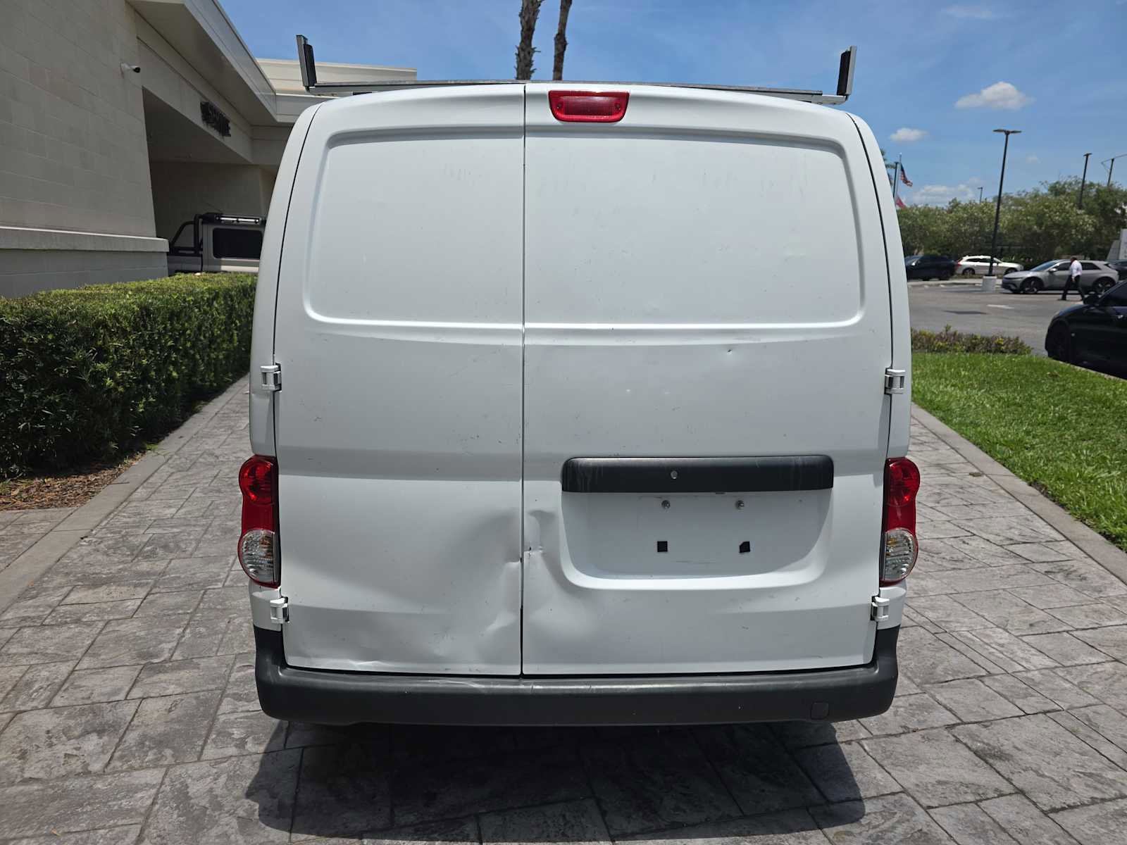 Used 2021 Nissan NV200 S FWD image 5