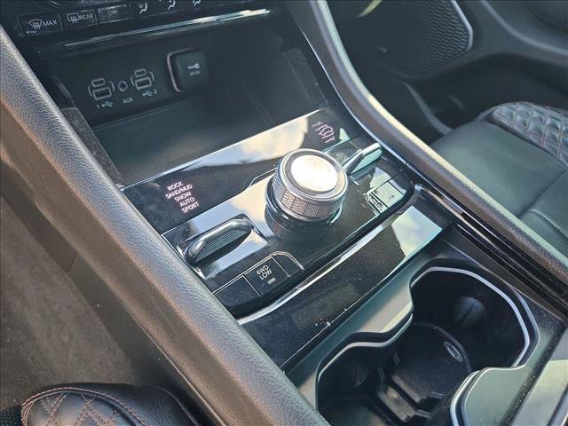 Used 2021 Jeep Grand Cherokee L Summit w/ Luxury Tech Group V AWD/4WD image 17
