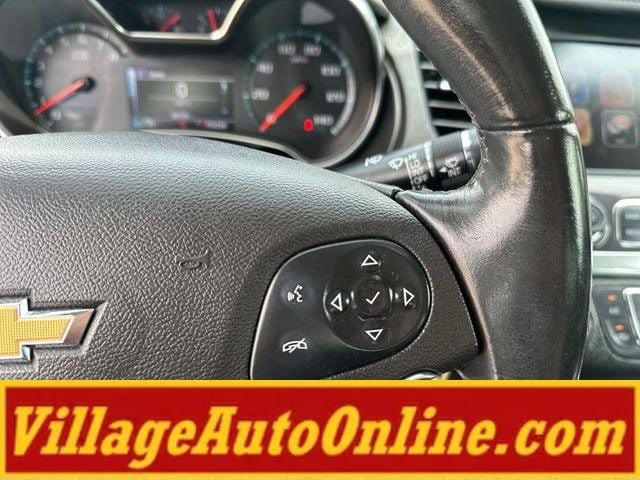 Used 2017 Chevrolet Impala LT FWD image 29