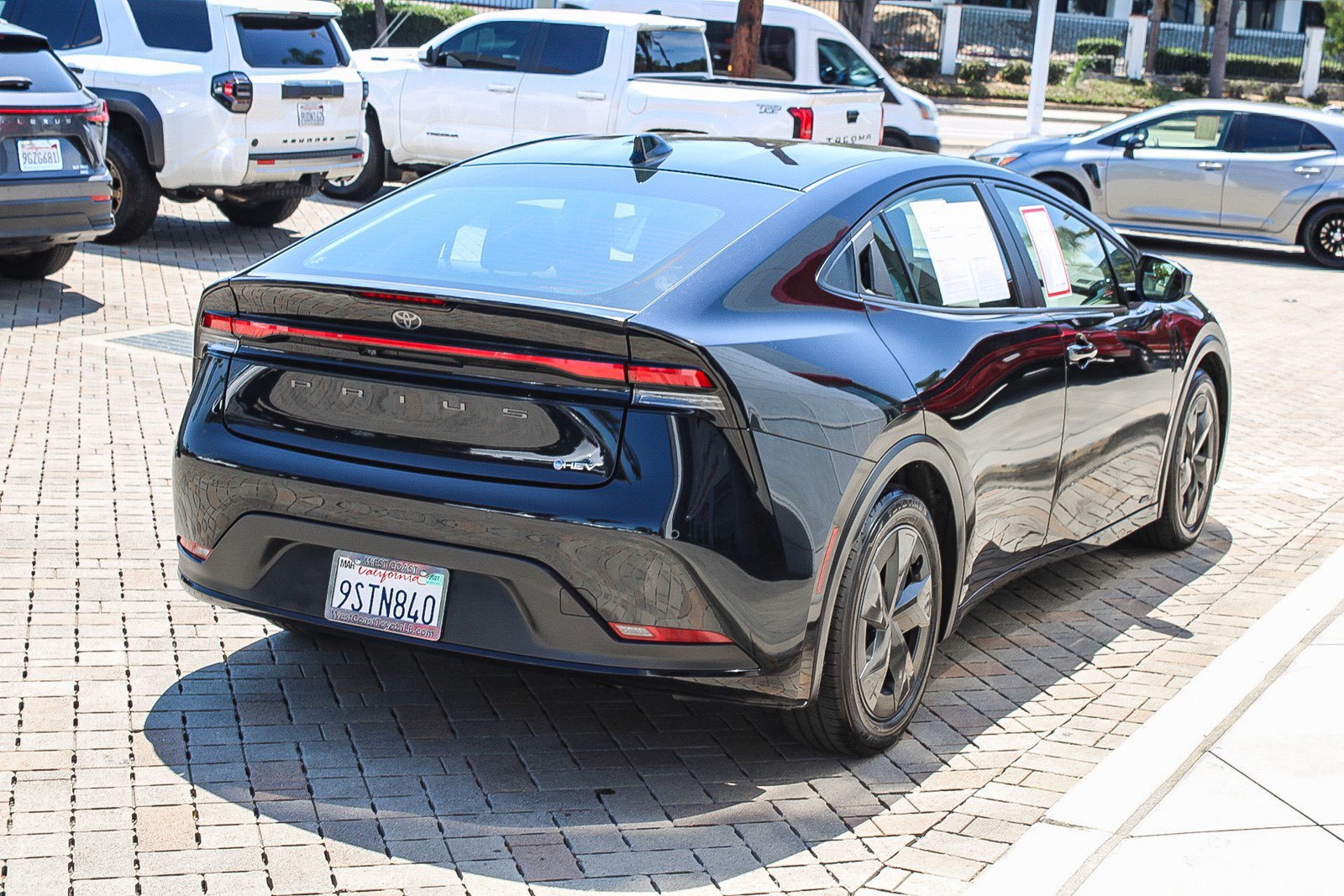 Certified 2025 Toyota Prius LE AWD/4WD image 7