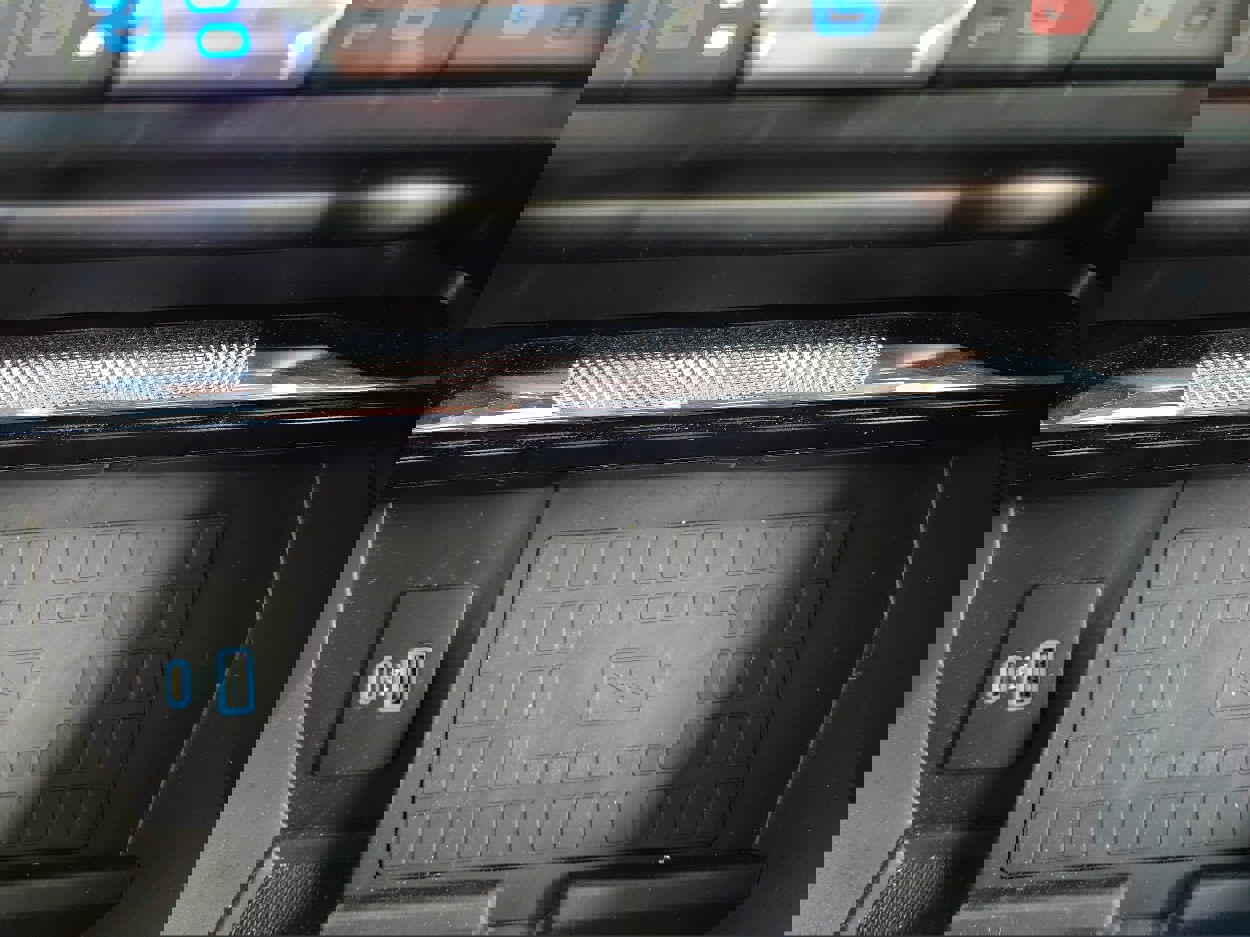 Used 2022 Ford F150 Lariat w/ Equipment Group 502A High image 12