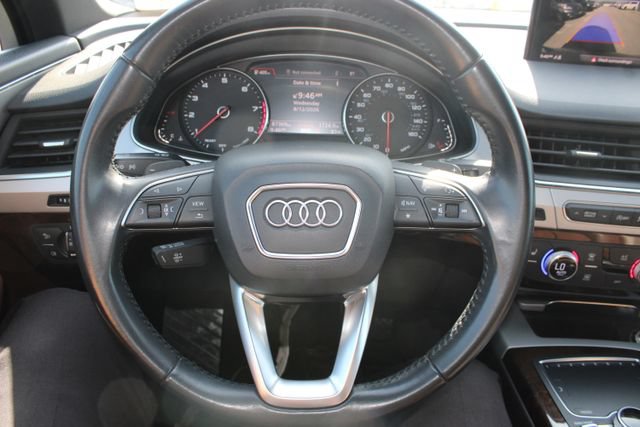 Used 2019 Audi Q7 2.0T Premium w/ Convenience Package AWD/4WD image 16