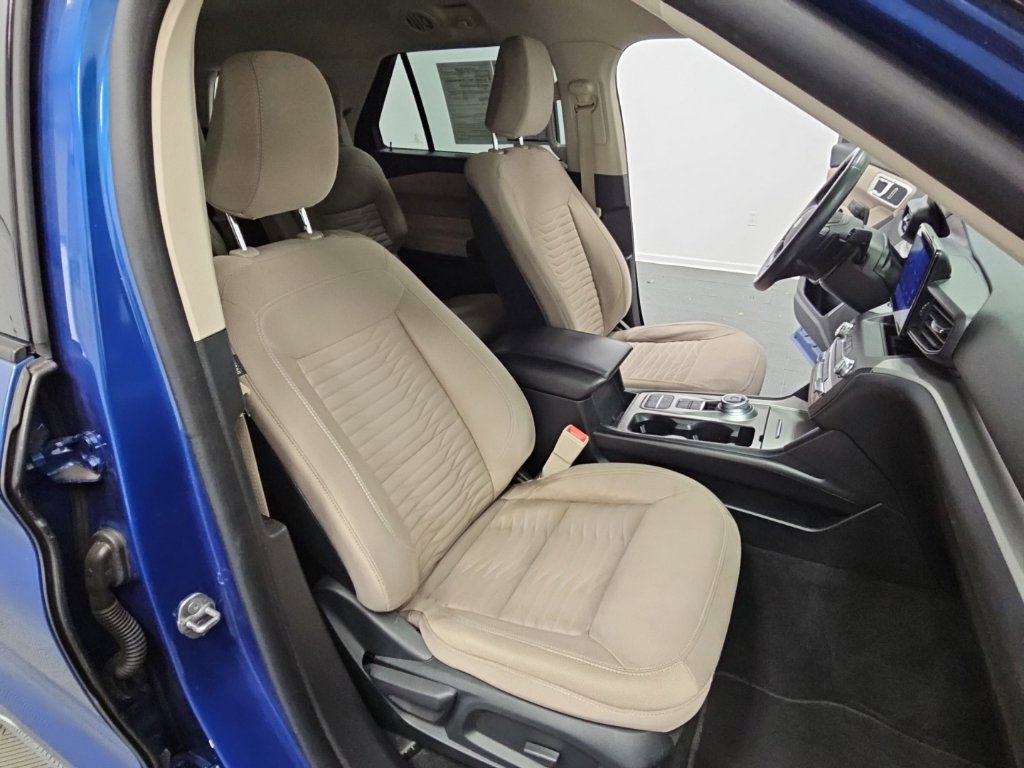 Used 2020 Ford Explorer XLT RWD image 40