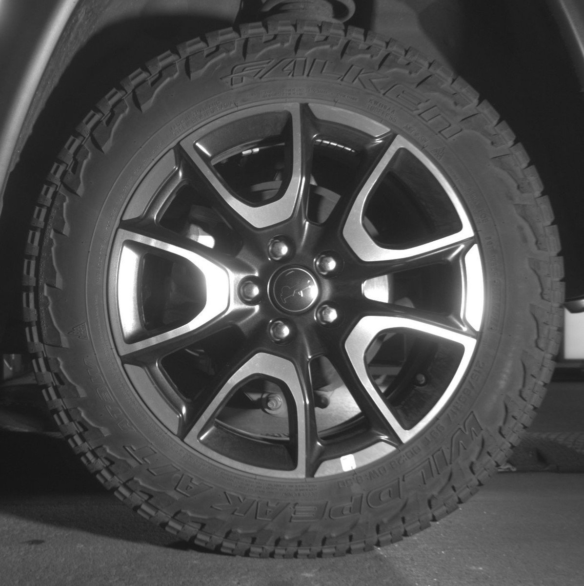 Used 2025 Jeep Compass Trailhawk image 14