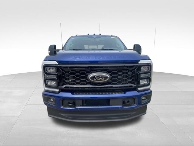 New 2026 Ford F250 Lariat w/ Black Appearance Package AWD/4WD image 7