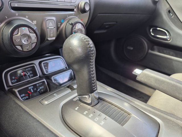 Used 2010 Chevrolet Camaro SS w/ RS Package RWD image 9