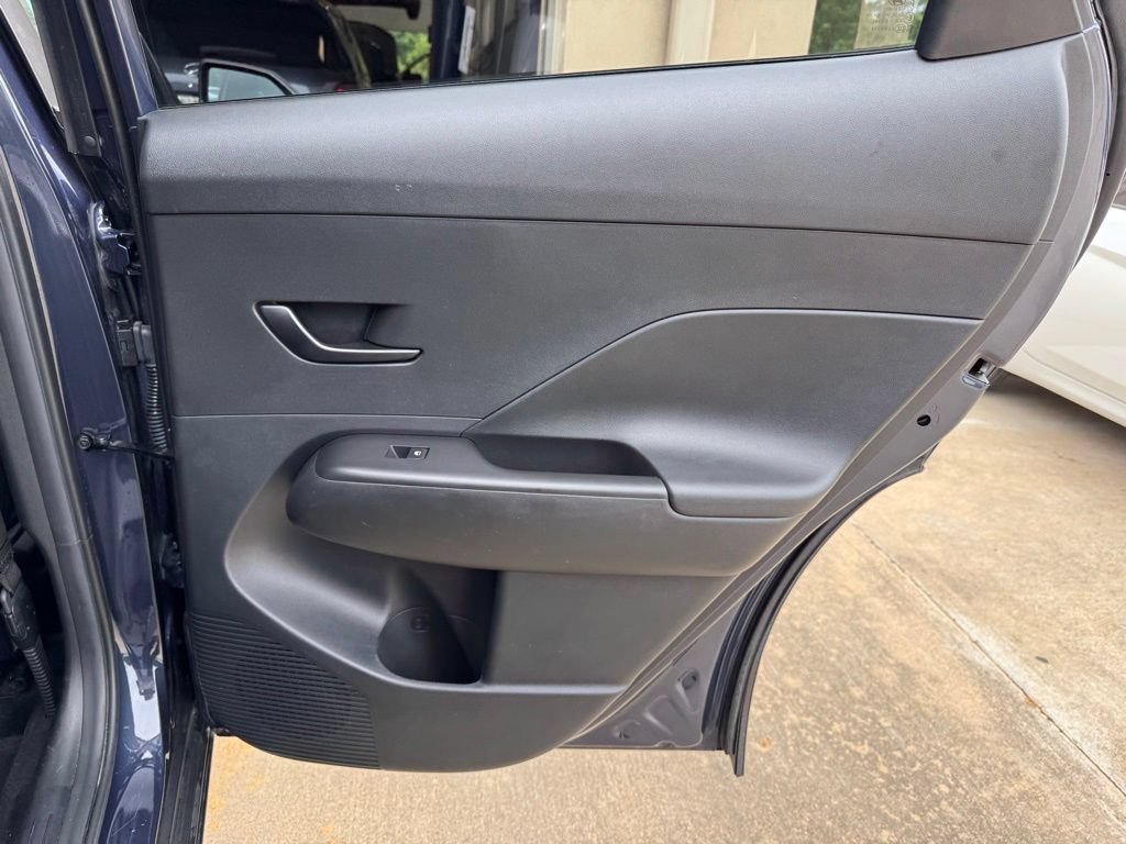 Certified 2025 Hyundai Kona SEL AWD/4WD image 20
