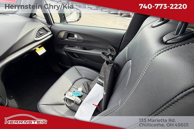 New 2026 Chrysler Voyager LX FWD image 11