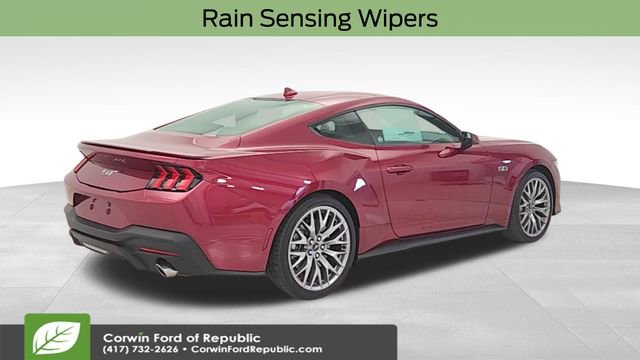 Used 2025 Ford Mustang GT Premium RWD image 9