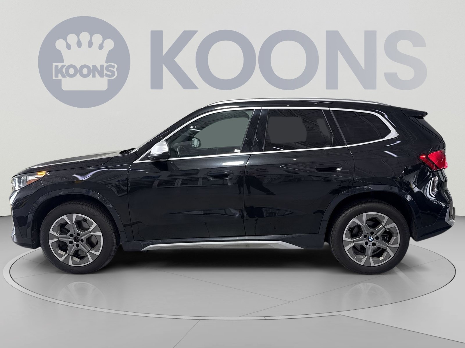 Used 2023 BMW X1 xDrive28i w/ Convenience Package AWD/4WD image 7