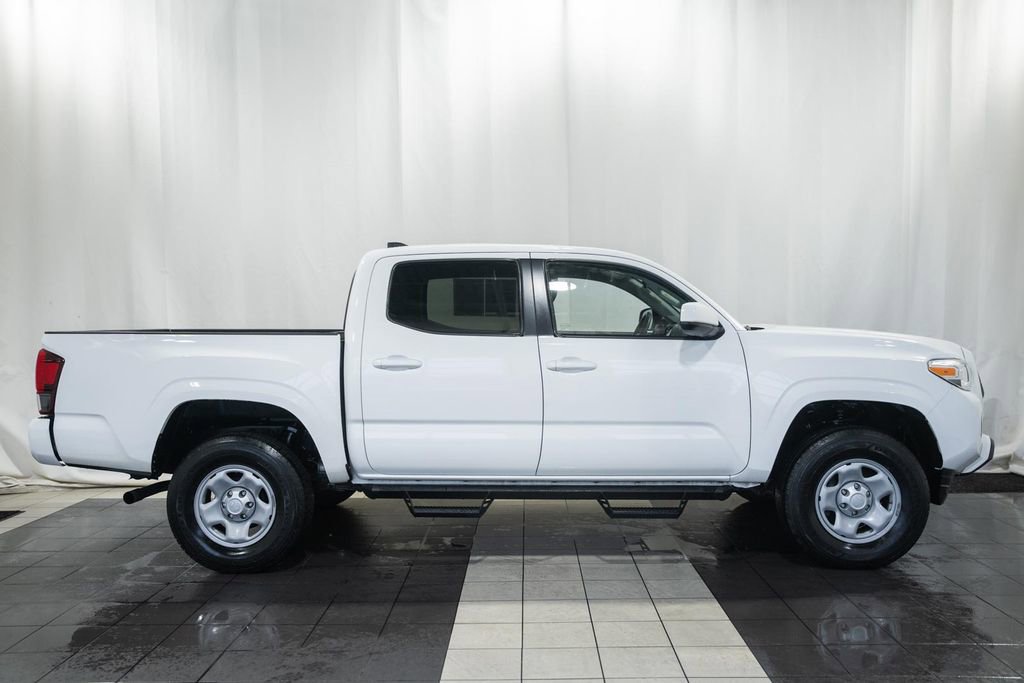 Used 2022 Toyota Tacoma SR w/ SR Convenience Package RWD image 3