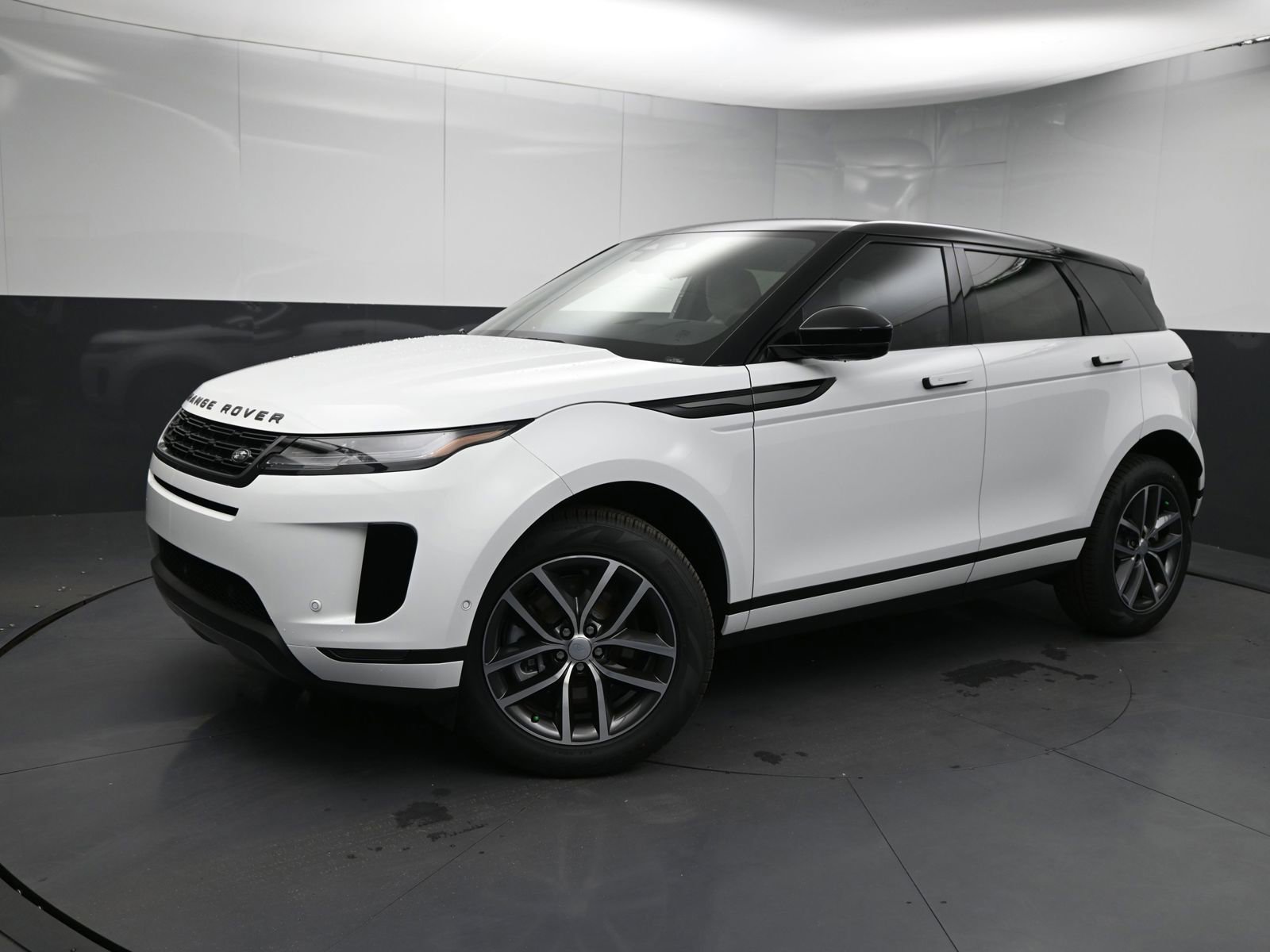 New 2026 Land Rover Range Rover Evoque S video 1