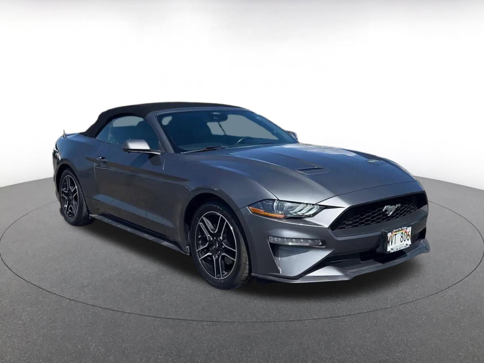 Used 2023 Ford Mustang Premium image 3
