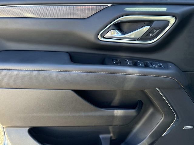 Used 2024 GMC Yukon AT4 w/ Technology Package image 24