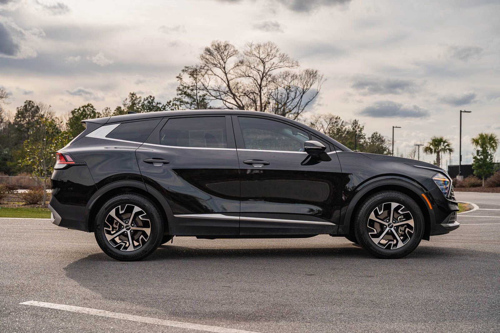 Used 2024 Kia Sportage EX image 8