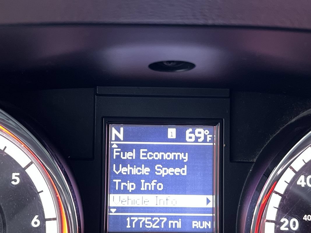 Used 2012 Dodge Durango SXT w/ Trailer Tow Group IV AWD/4WD image 19