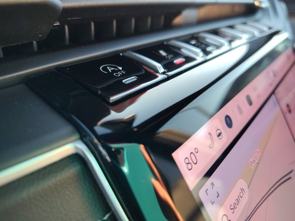 New 2025 Jeep Grand Cherokee Limited AWD/4WD image 24
