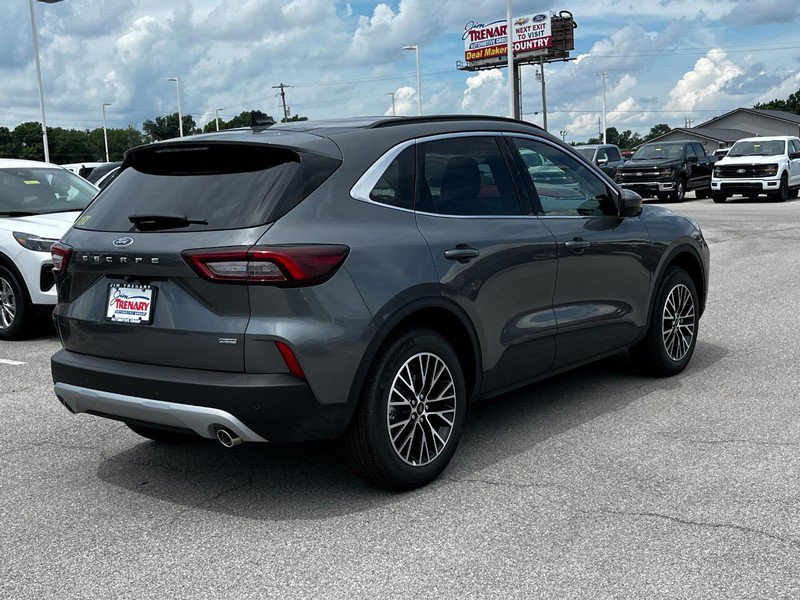 New 2025 Ford Escape SE image 3