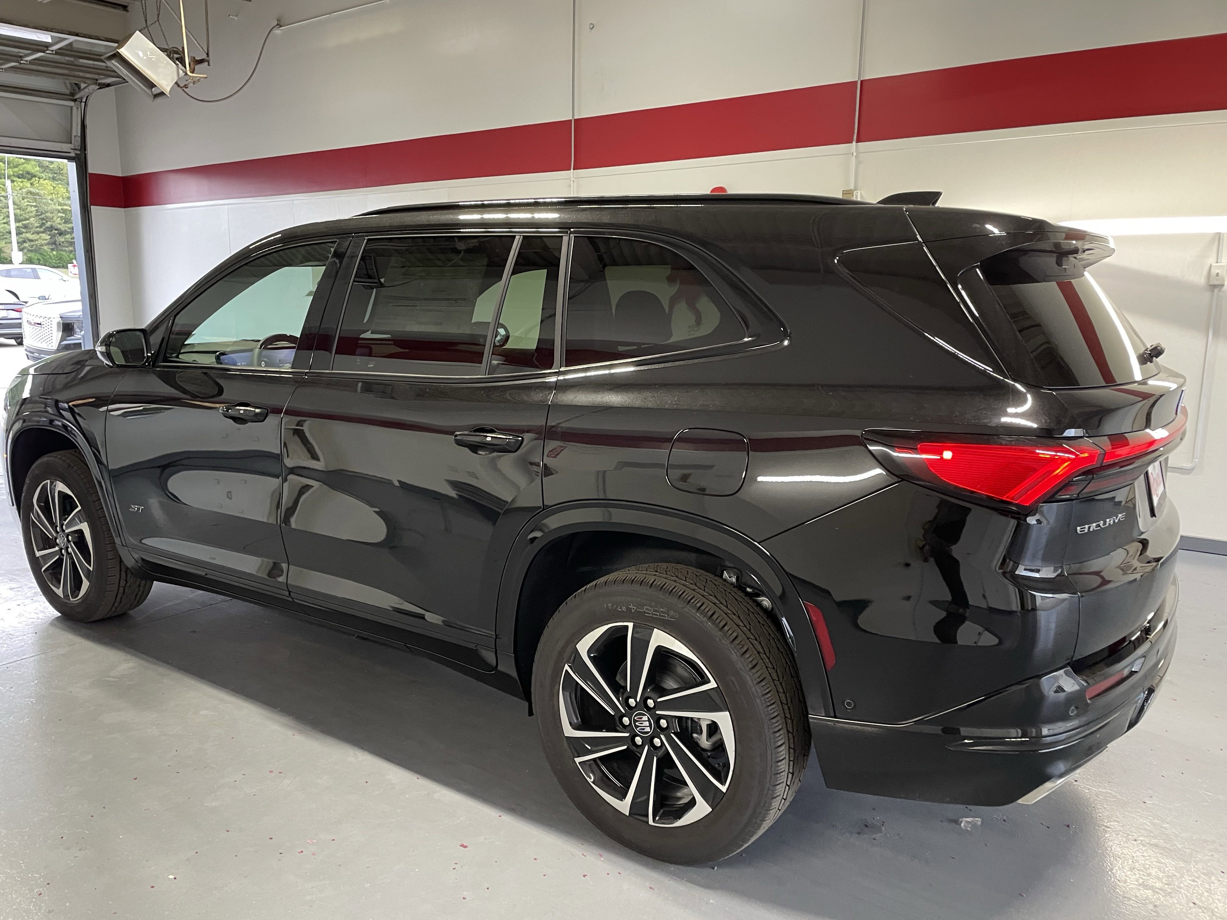 New 2026 Buick Enclave Sport Touring w/ Super Cruise Package image 6