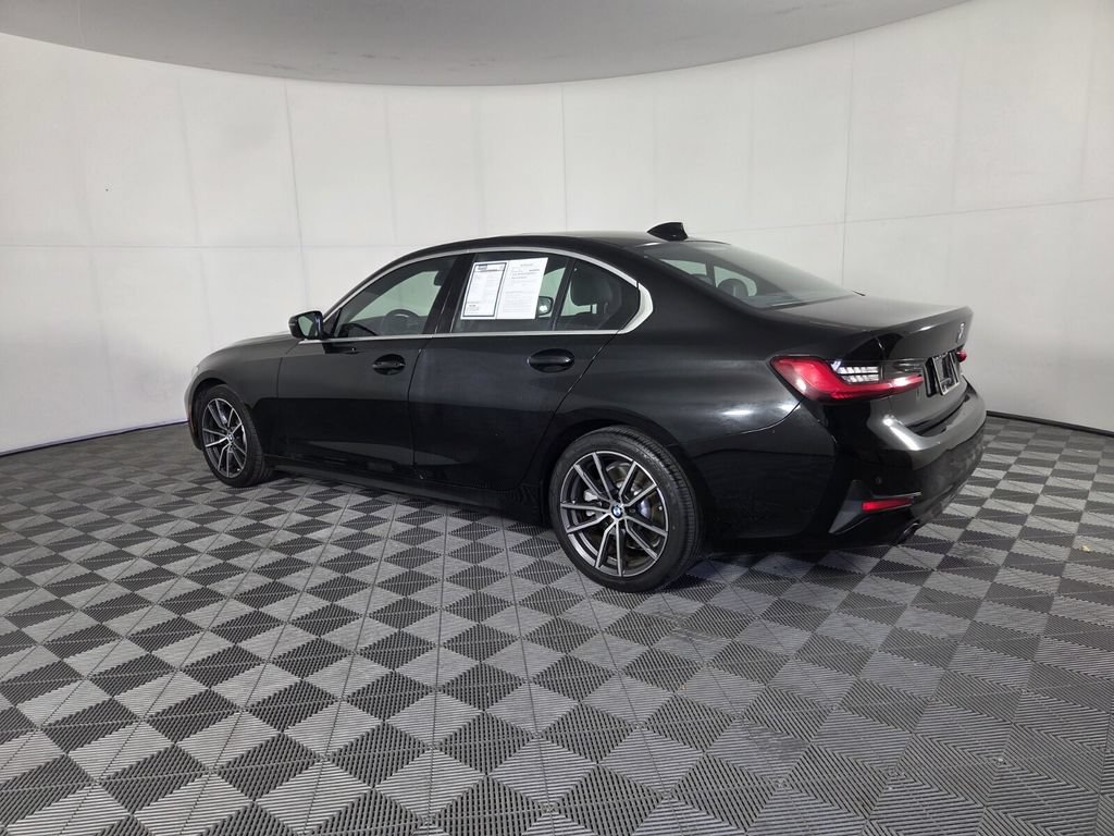 Used 2020 BMW 330i Sedan w/ Driving Assistance Package RWD image 5