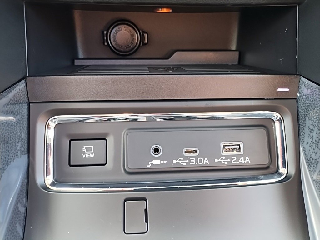 New 2025 Subaru Ascent Limited image 33