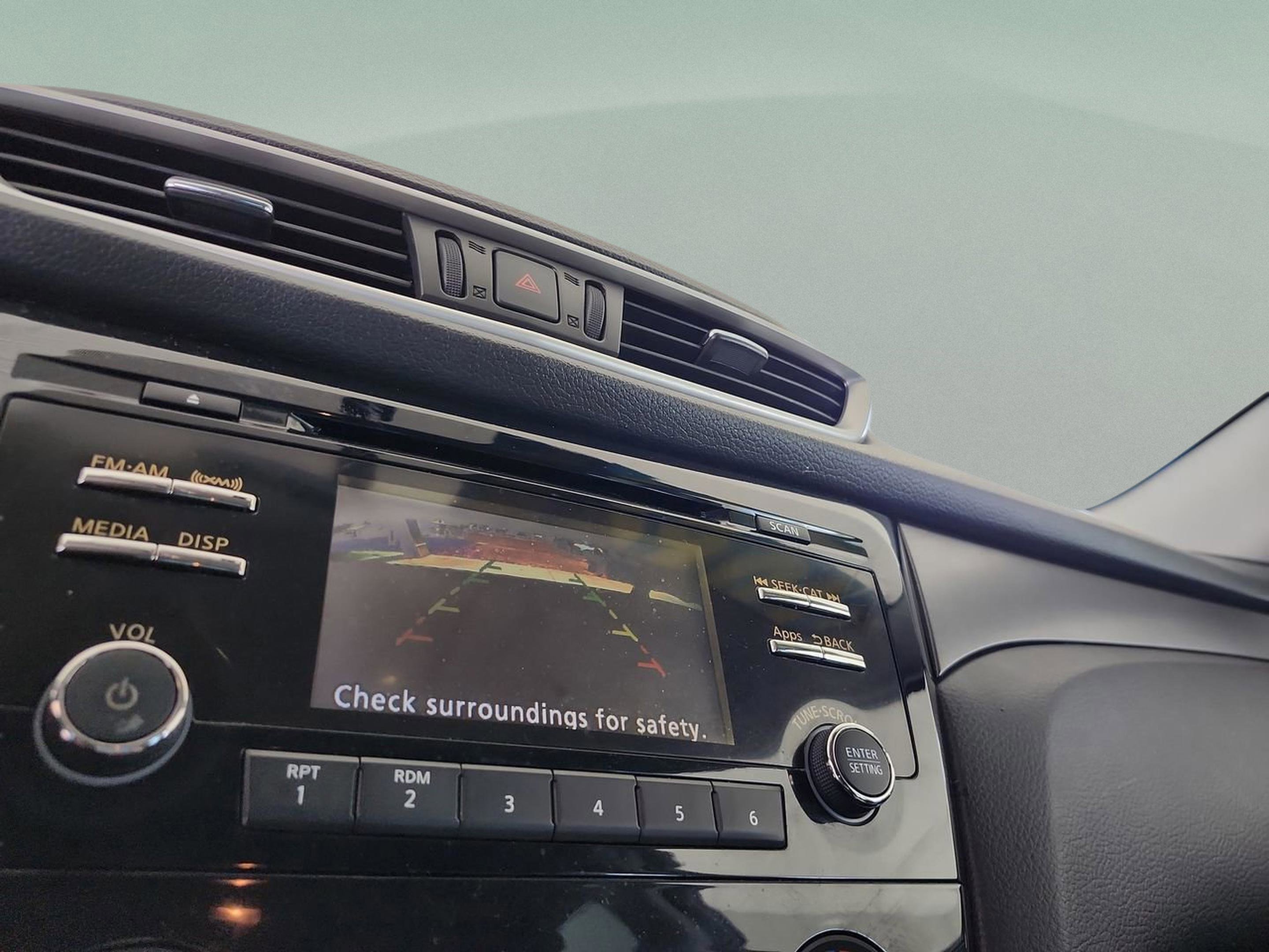 Used 2016 Nissan Rogue S FWD image 25