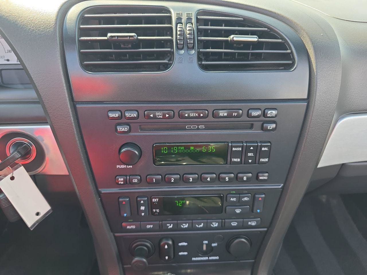 Used 2002 Ford Thunderbird RWD image 9