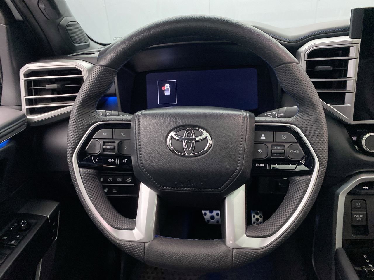 Used 2024 Toyota Tundra Platinum w/ TRD Off-Road Package AWD/4WD image 16