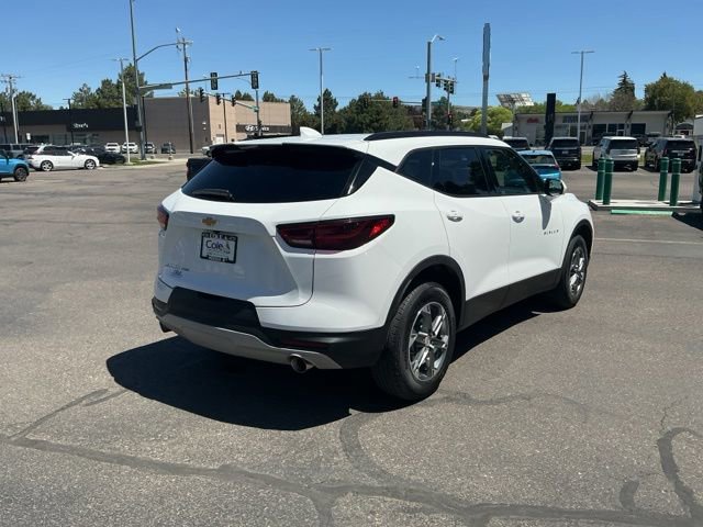 Used 2025 Chevrolet Blazer LT w/ Convenience Package AWD/4WD image 3