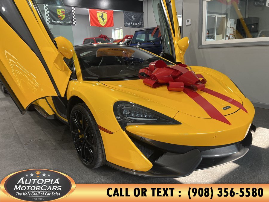 Used 2017 McLaren 570S RWD image 8