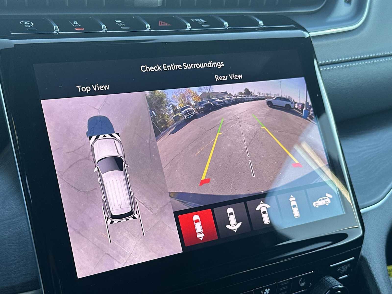 New 2025 Jeep Grand Cherokee Limited w/ Luxury Tech Group II image 23