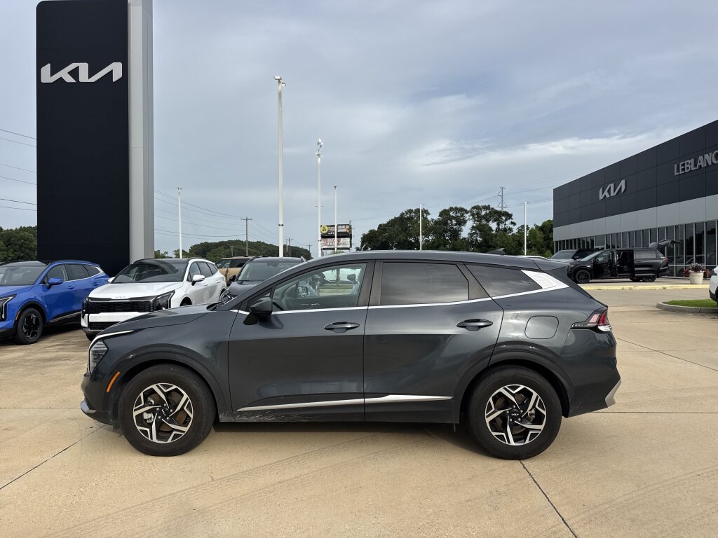 Certified 2024 Kia Sportage LX FWD image 29
