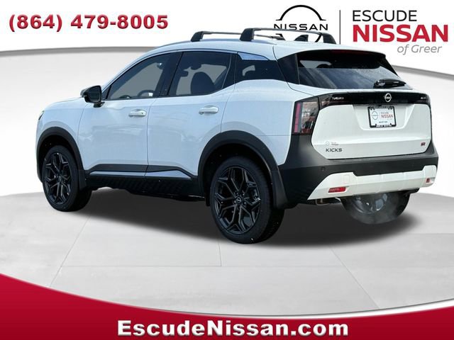 New 2026 Nissan Kicks SR w/ Illumination Package FWD image 5