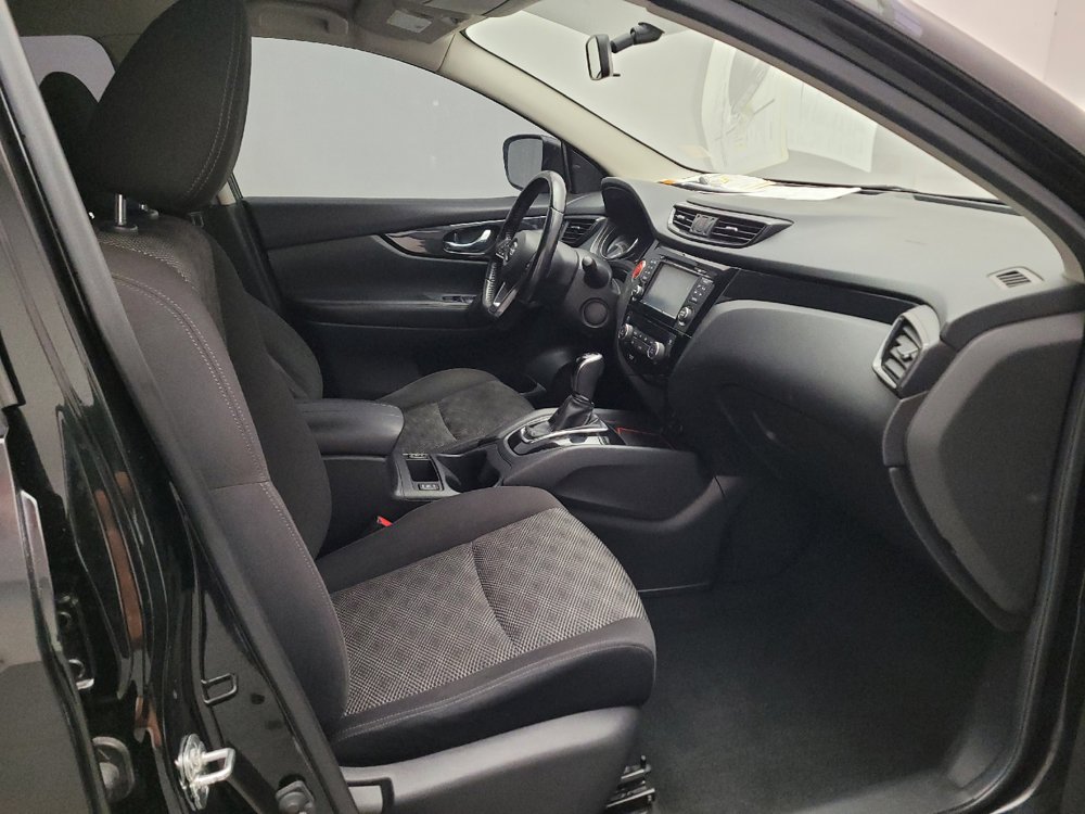 Used 2018 Nissan Rogue Sport SV w/ SV Technology Package FWD image 21