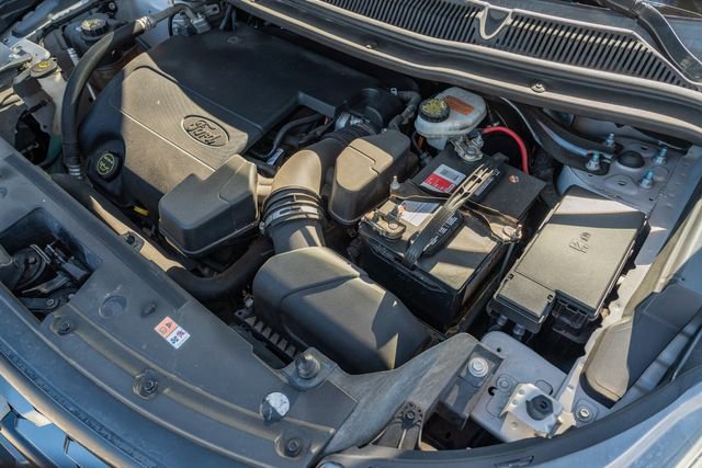 Used 2018 Ford Explorer XLT w/ Equipment Group 202A image 14