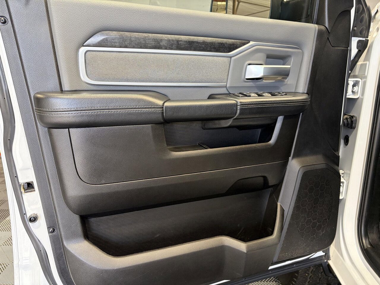 Used 2019 RAM 2500 Big Horn image 10