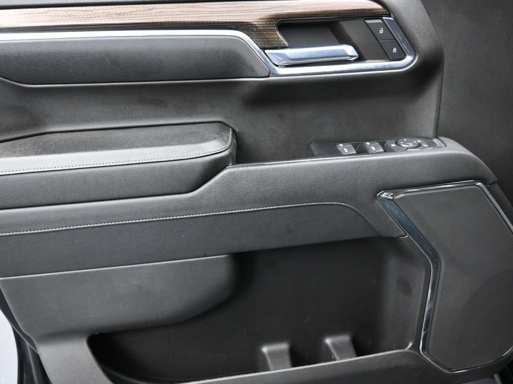 Used 2023 Chevrolet Silverado 1500 RST image 12