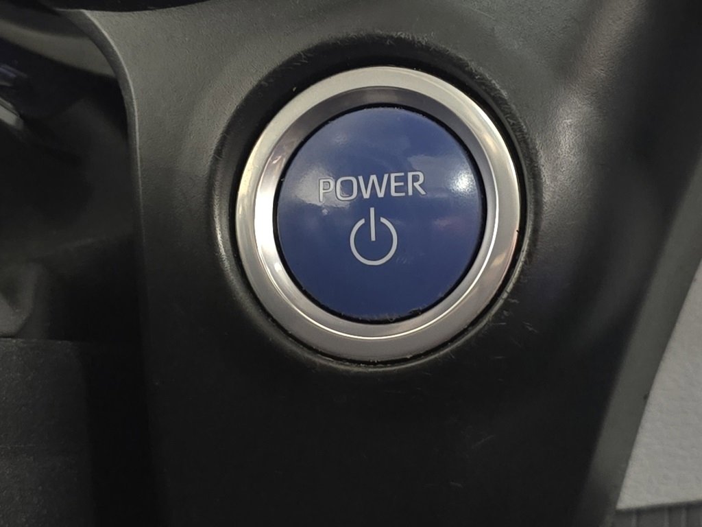 Certified 2021 Toyota Sienna XSE image 30